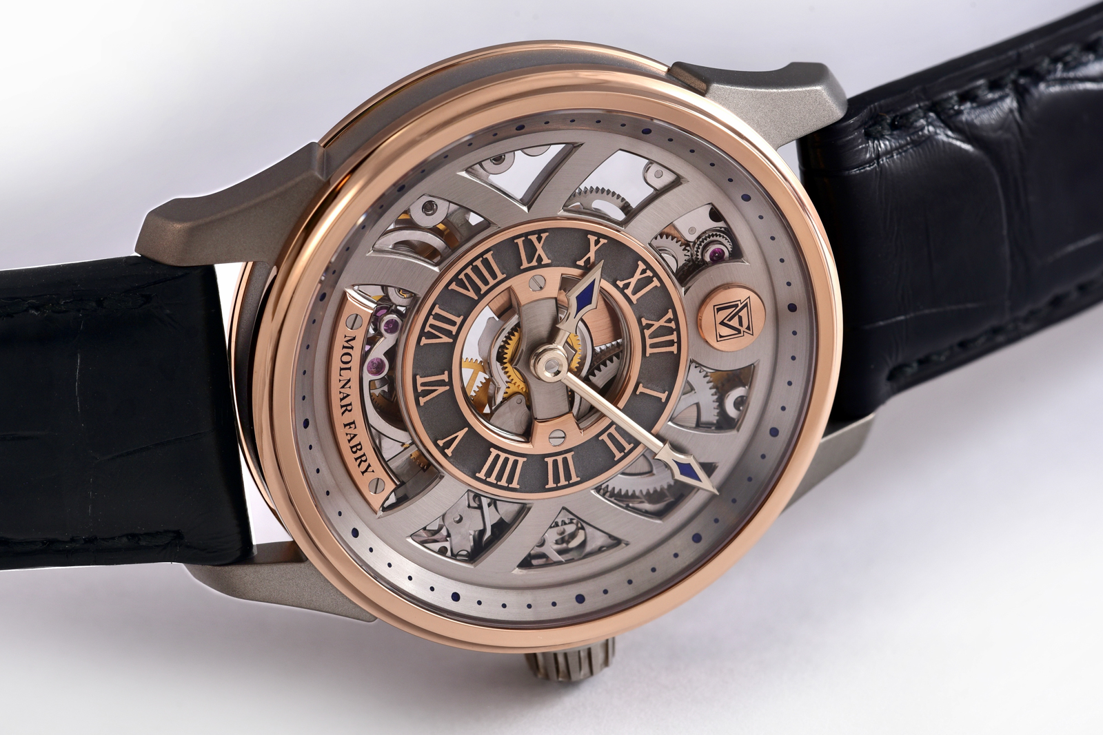 Molnar Fabry Classic Tech Art — вид спереди