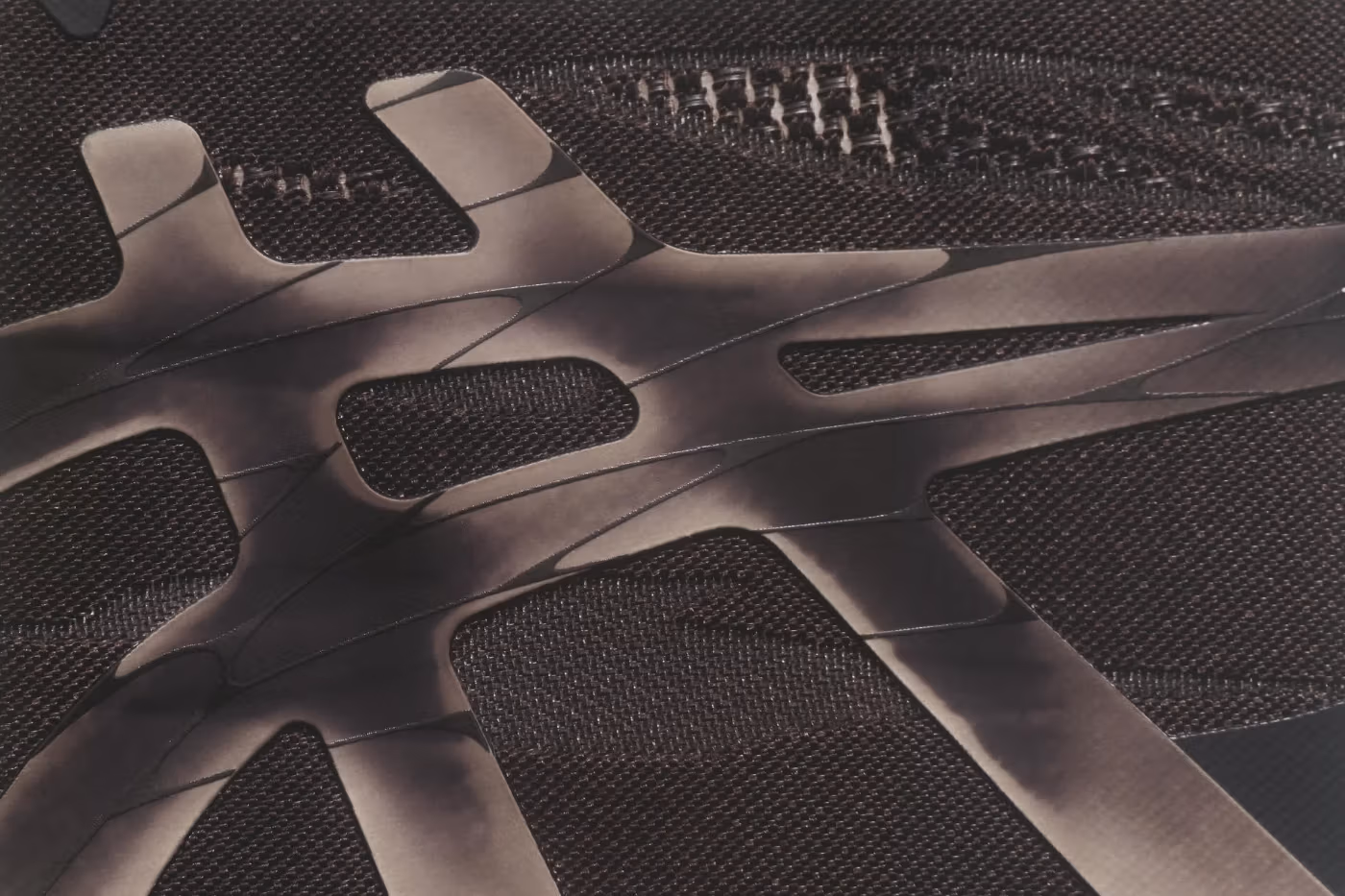 blacktoes ASICS SUPERBLAST 3 BT «Keep Running Quiet» — информация о выпуске — фото 4