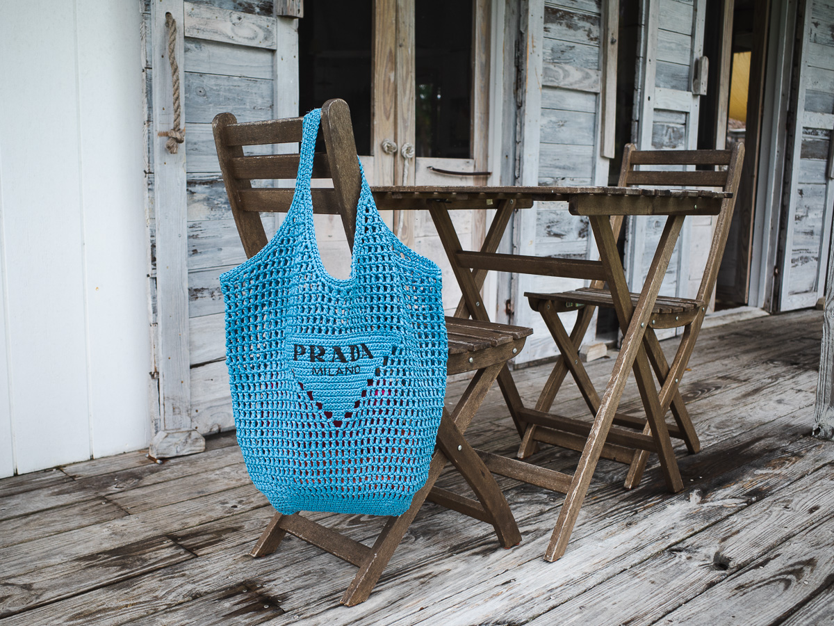 Краткий обзор сумки Prada Raffia Tote