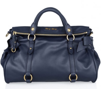 Запаситесь сумкой Miu Miu Bow Bag