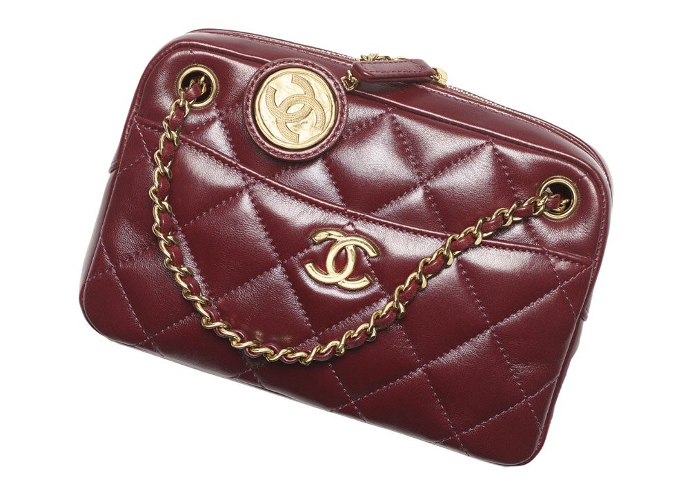 Чемоданчик для фотоаппарата Chanel Mini Camera Case, 4 700 долларов
