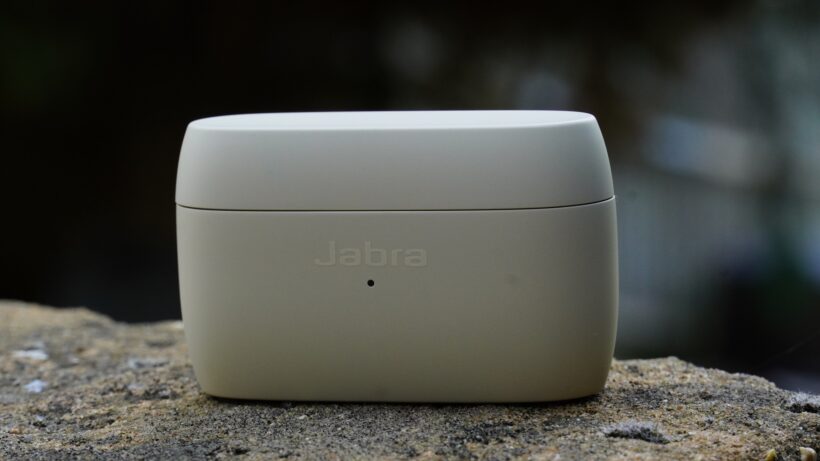 Зарядный чехол Jabra Elite 5