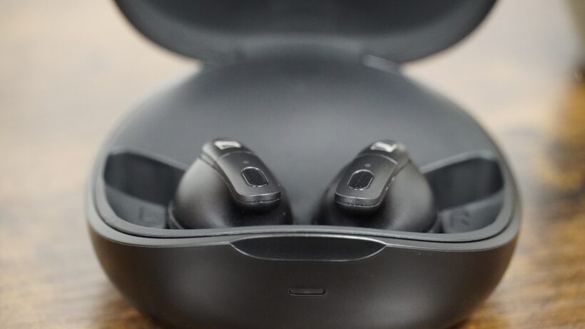 Фронтальный вид на чехол Sennheiser Conversation Clear Plus