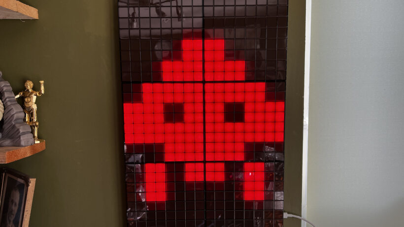 «Twinkly Squares: Захватчик»
