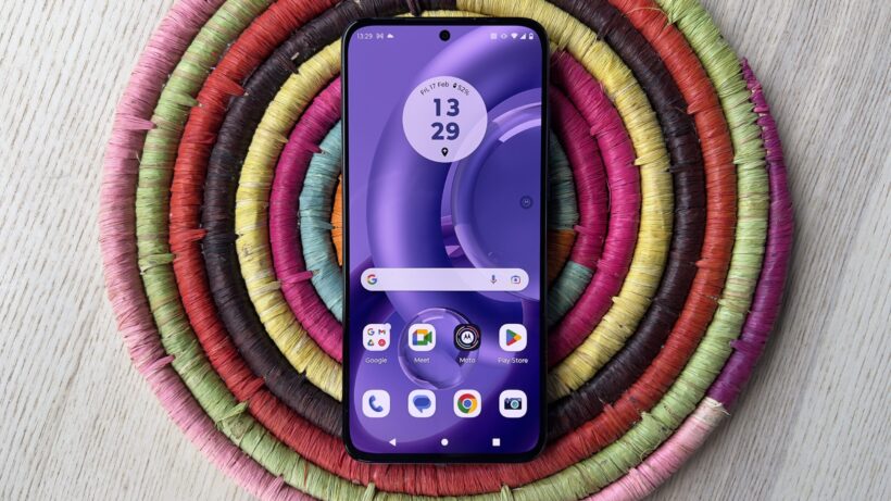 Обзор Motorola Edge 30 Neo — фото 2