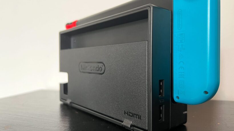 Задняя часть док-станции Nintendo Switch
