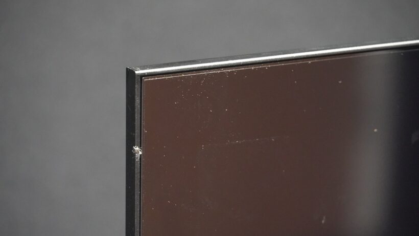 Дизайн рамки телевизора Sharp 65EQ3EA