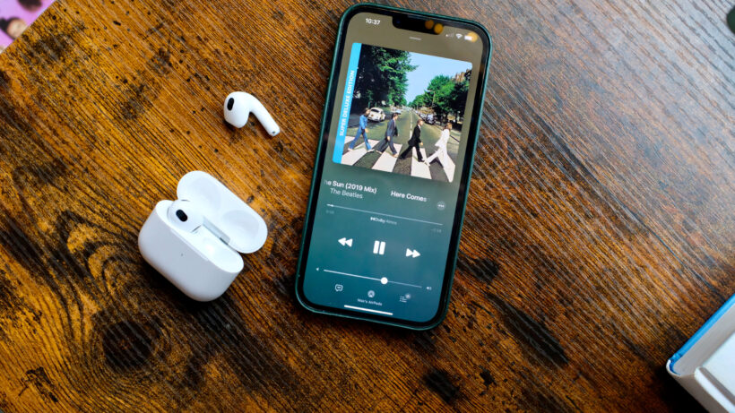 Apple AirPods 3 с Dolby Atmos