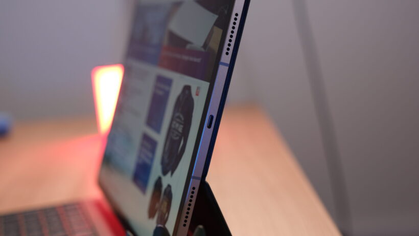 Порт USB-C на iPad Pro M2
