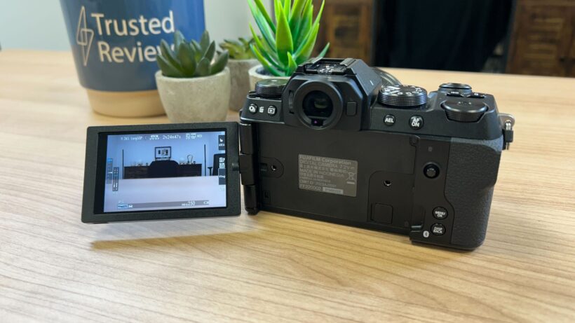 Задняя панель Fujifilm X-S20