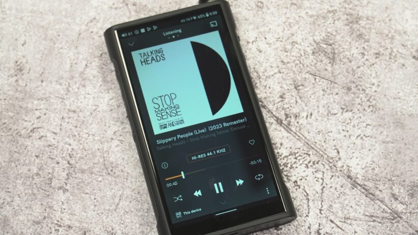 Альтернатива FiiO M15S «Talking Heads»: музыкальный плеер FiiO M15S с отображением аудиодорожки высокого разрешения.