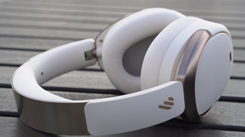 Edifier WH590NB сбоку