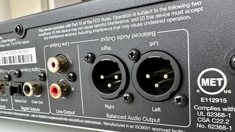 Задние разъёмы Cambridge Audio CXN100