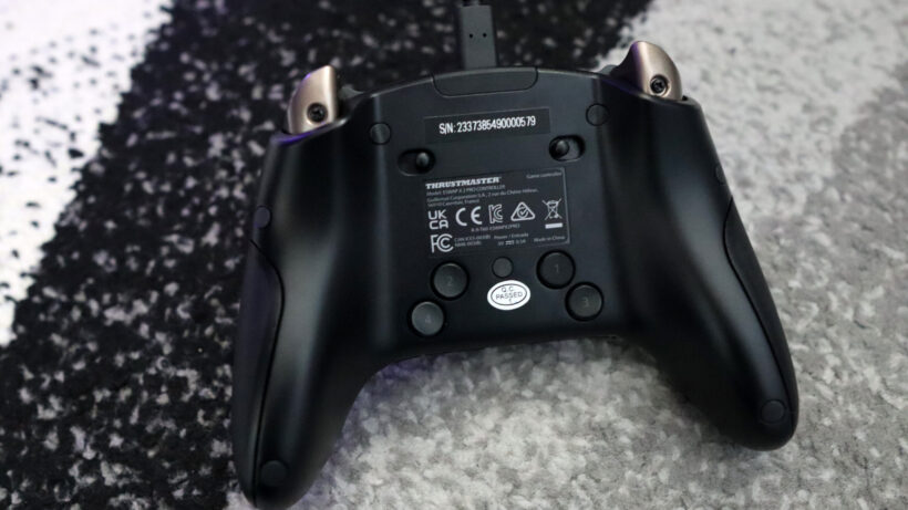 Обратная сторона — Thrustmaster e Swap X 2 Pro