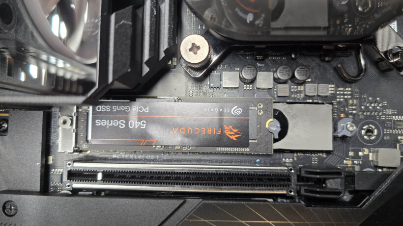 Твердотельный накопитель Seagate FireCuda 540 M.2 проходит тестирование в ПК. Твердотельный накопитель Seagate FireCuda 540,…