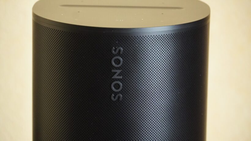 Дизайн Sonos Era 100 в крупном плане