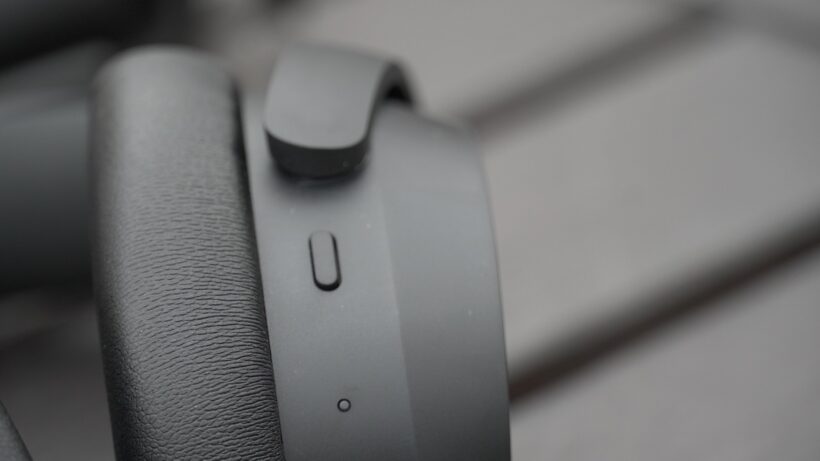 Кнопка и амбушюры Sennheiser Accentum Plus