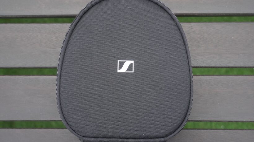 Чехол для переноски Sennheiser Accentum Plus