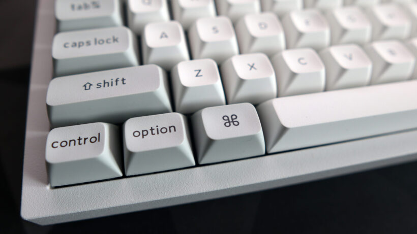Клавиши в левом нижнем углу — Keychron Q6 Pro