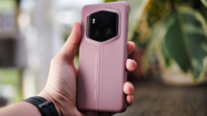 Honor Magic 6 RSR Porsche Design в комплекте с чехлом
