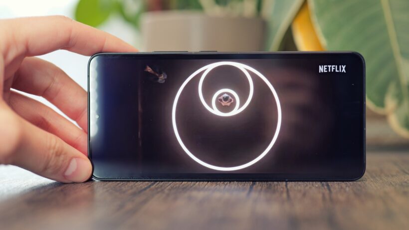 Netflix на Poco F6 Pro