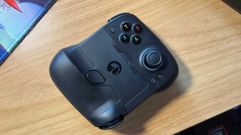 GameSir X4 Aileron в состоянии, пригодном для хранения или зарядки...