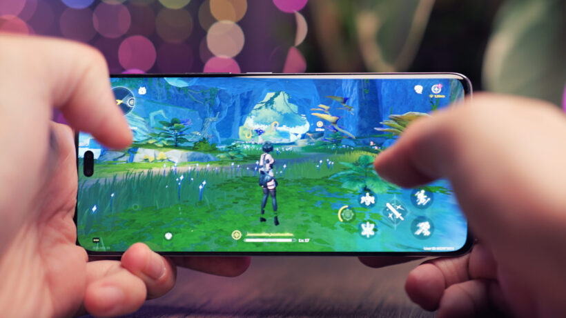 Игра «Ghenshin Impact» на смартфоне Honor 200 Pro